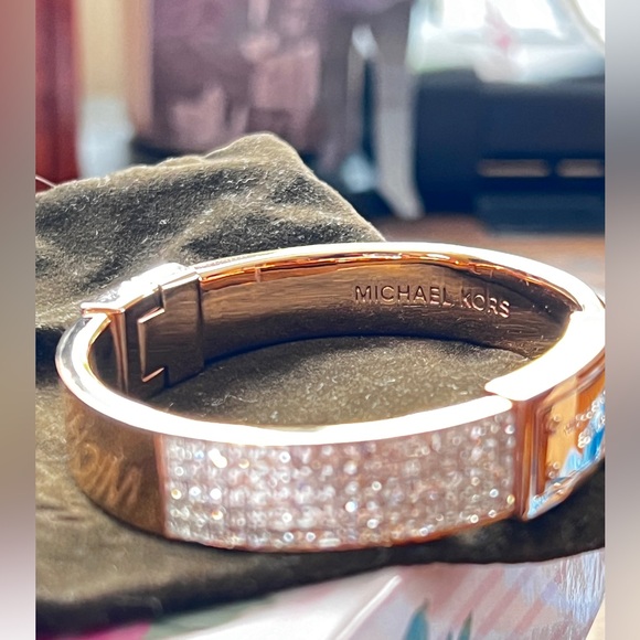 Michael Kors Pave Logo Plaque Gold Bangle - Picture 16 of 16